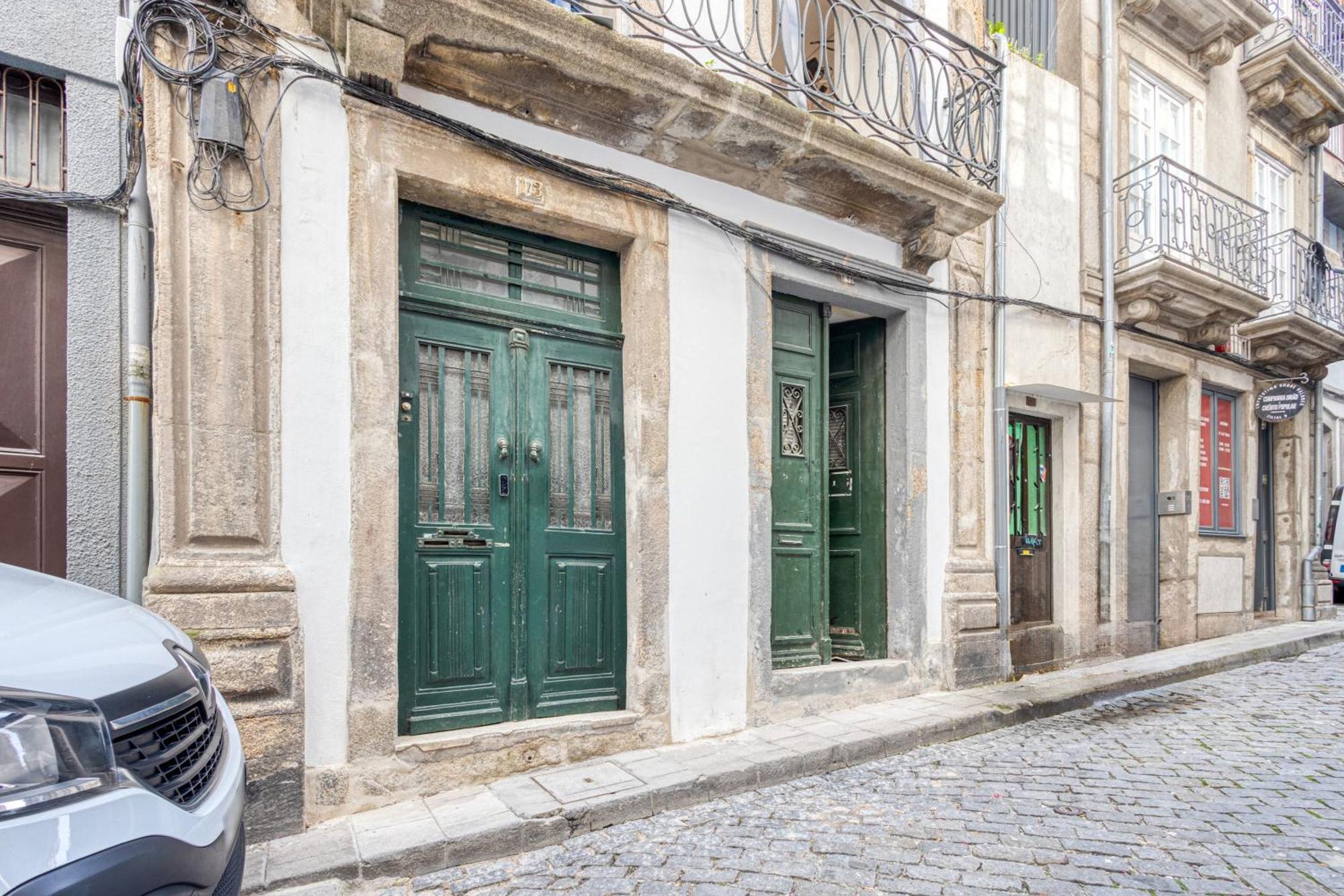 Oporto Guest Casa Dos Clerigos Apartment Luaran gambar