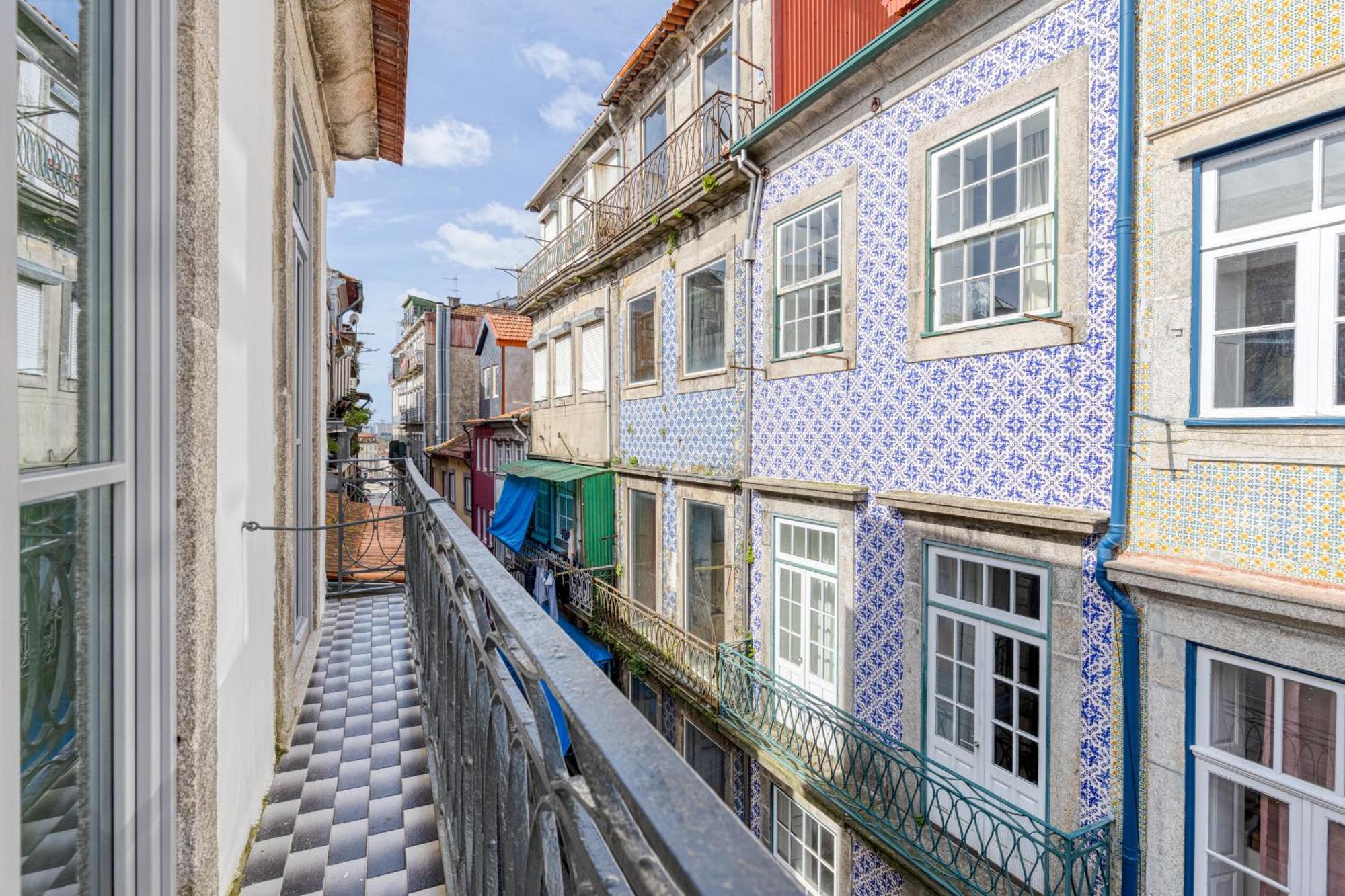 Oporto Guest Casa Dos Clerigos Apartment Luaran gambar